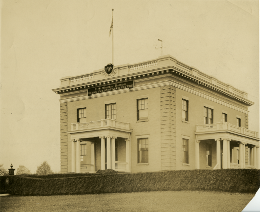 ChimborazoWeatherBureau_cook This image is property of the Valentine Richmond History Center and cannot be used without permission.