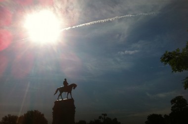 dazzeling_monument