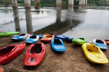 Kayakers support the Best Town Ever (38)