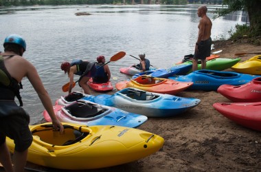 Kayakers support the Best Town Ever (33)