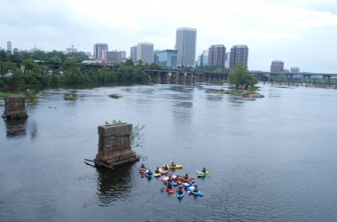 Kayakers support the Best Town Ever (16)