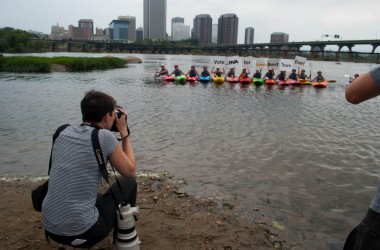 Kayakers support the Best Town Ever (9)