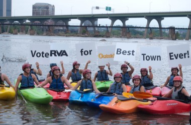 Kayakers support the Best Town Ever (4)