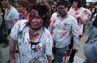 2012ZombieWalk-Front