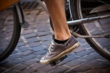 Bicycle pedaling foot