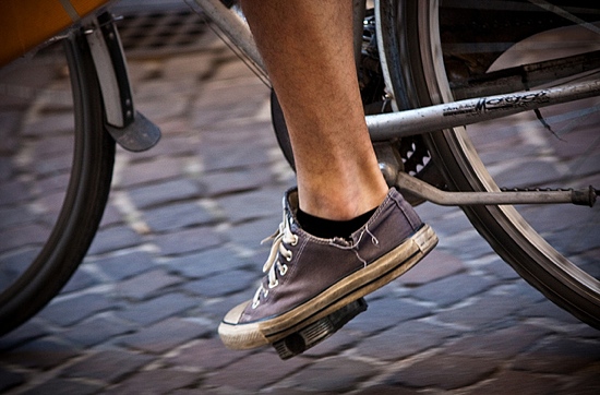 Bicycle pedaling foot